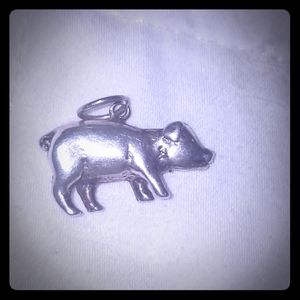 Piggy pendant